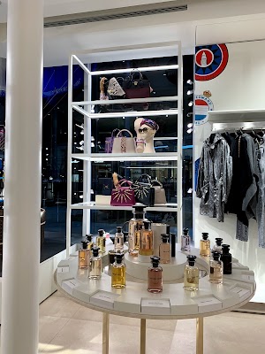 Louis Vuitton Charles de Gaulle T1 store, France
